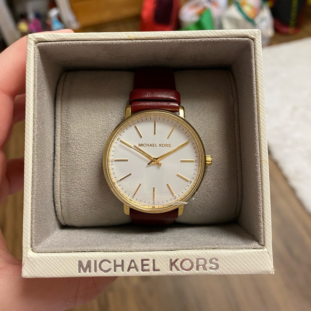 Brand new Michael Kors watch - Picture 2 of 4